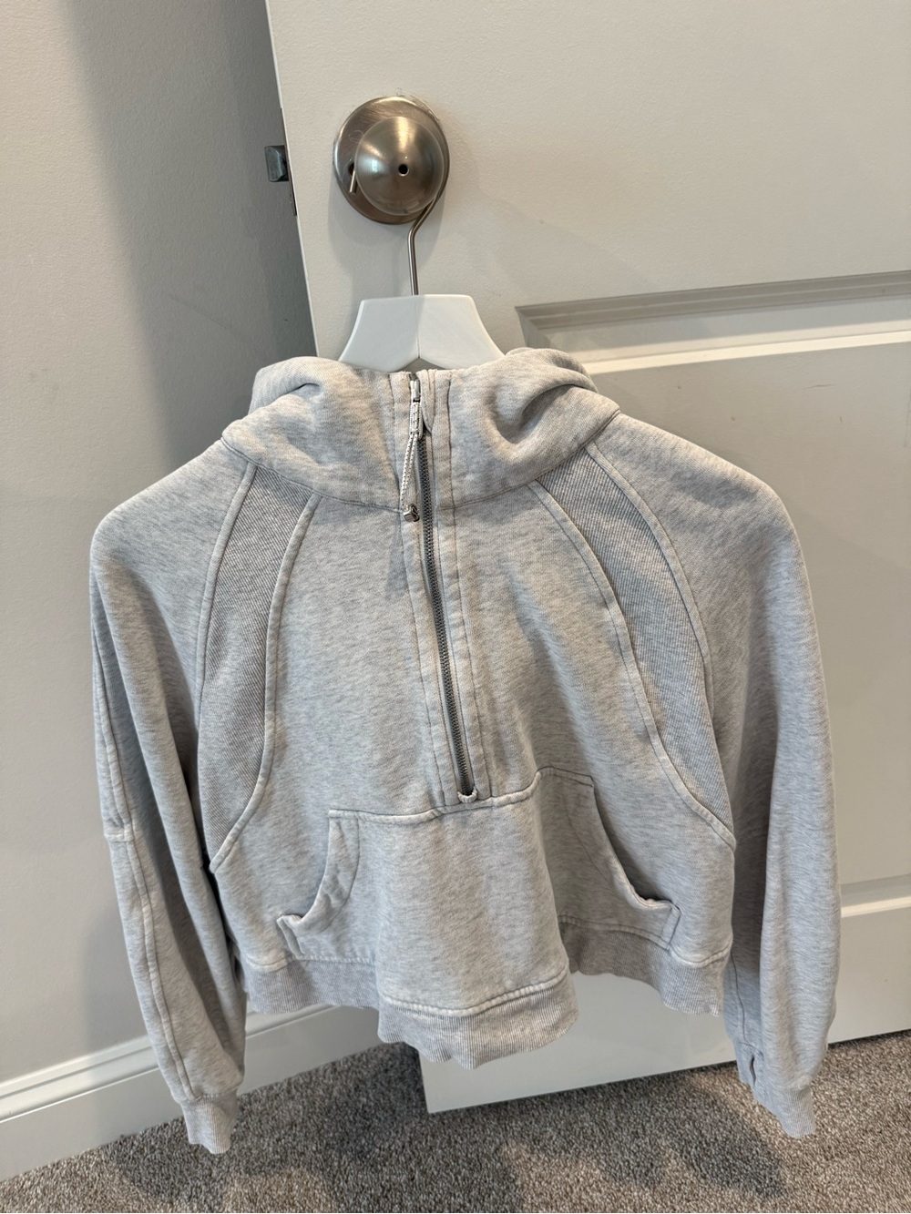 Lululemon cropped sweatshirt